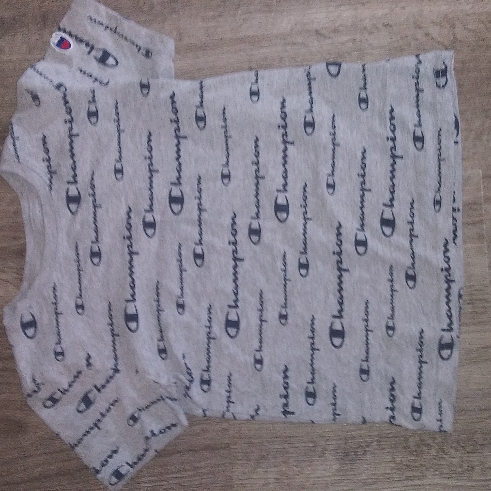 Champion t shirt